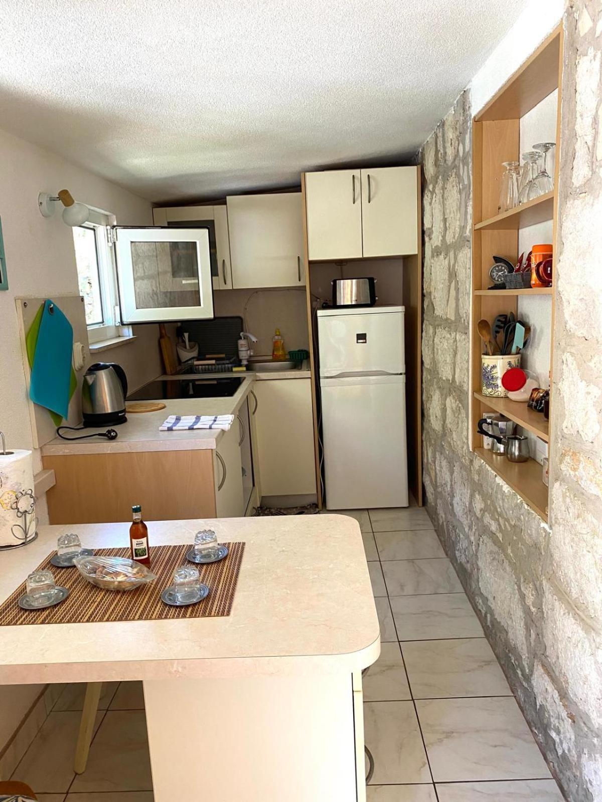 Apartment Cacini Dvori Lastovo المظهر الخارجي الصورة